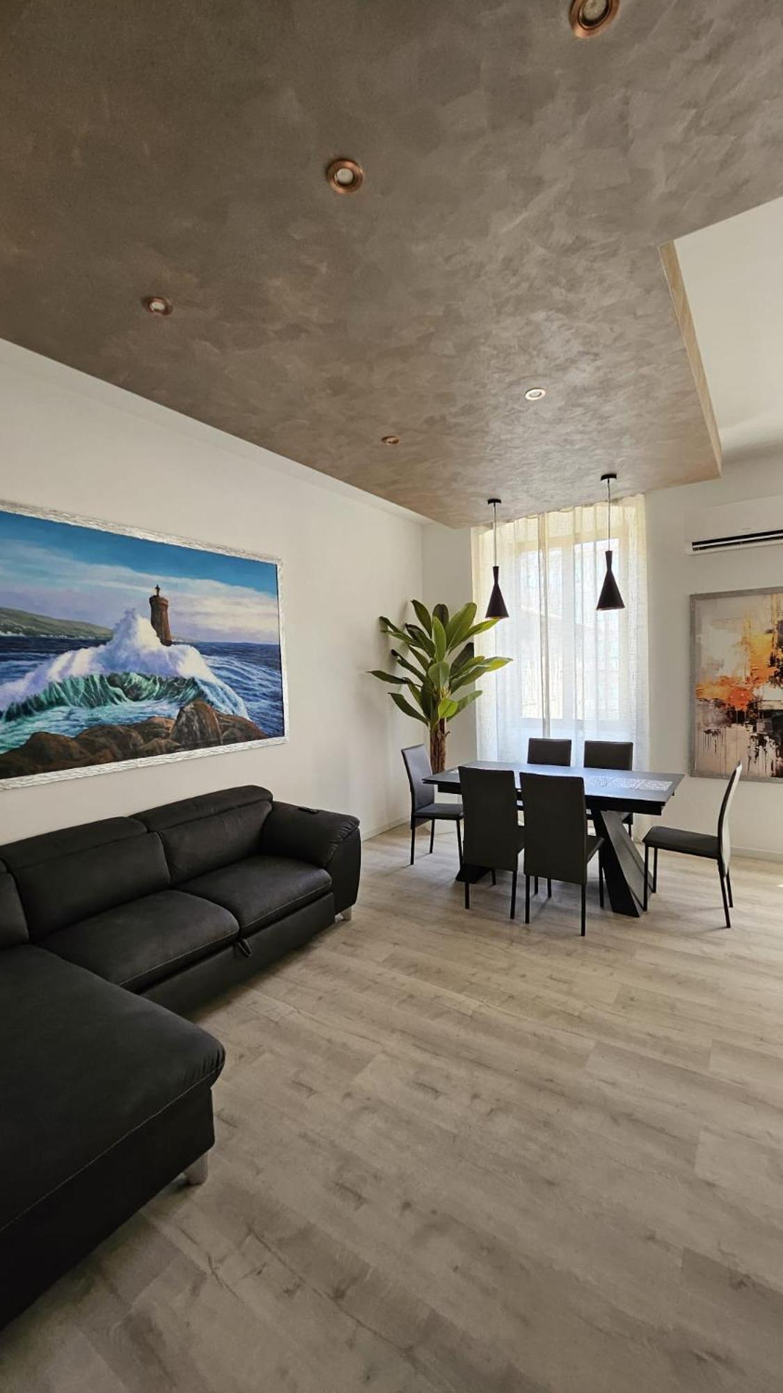 Vanity House * La Spezia